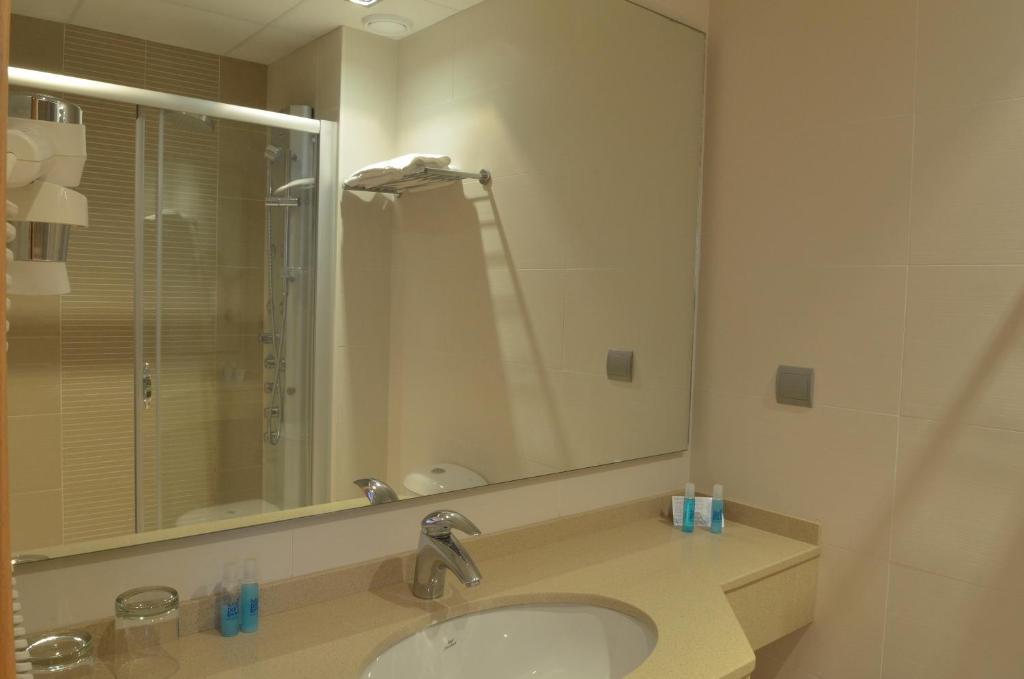 Hotel Del Port Sant Carles De La Rapita Ngoại thất bức ảnh