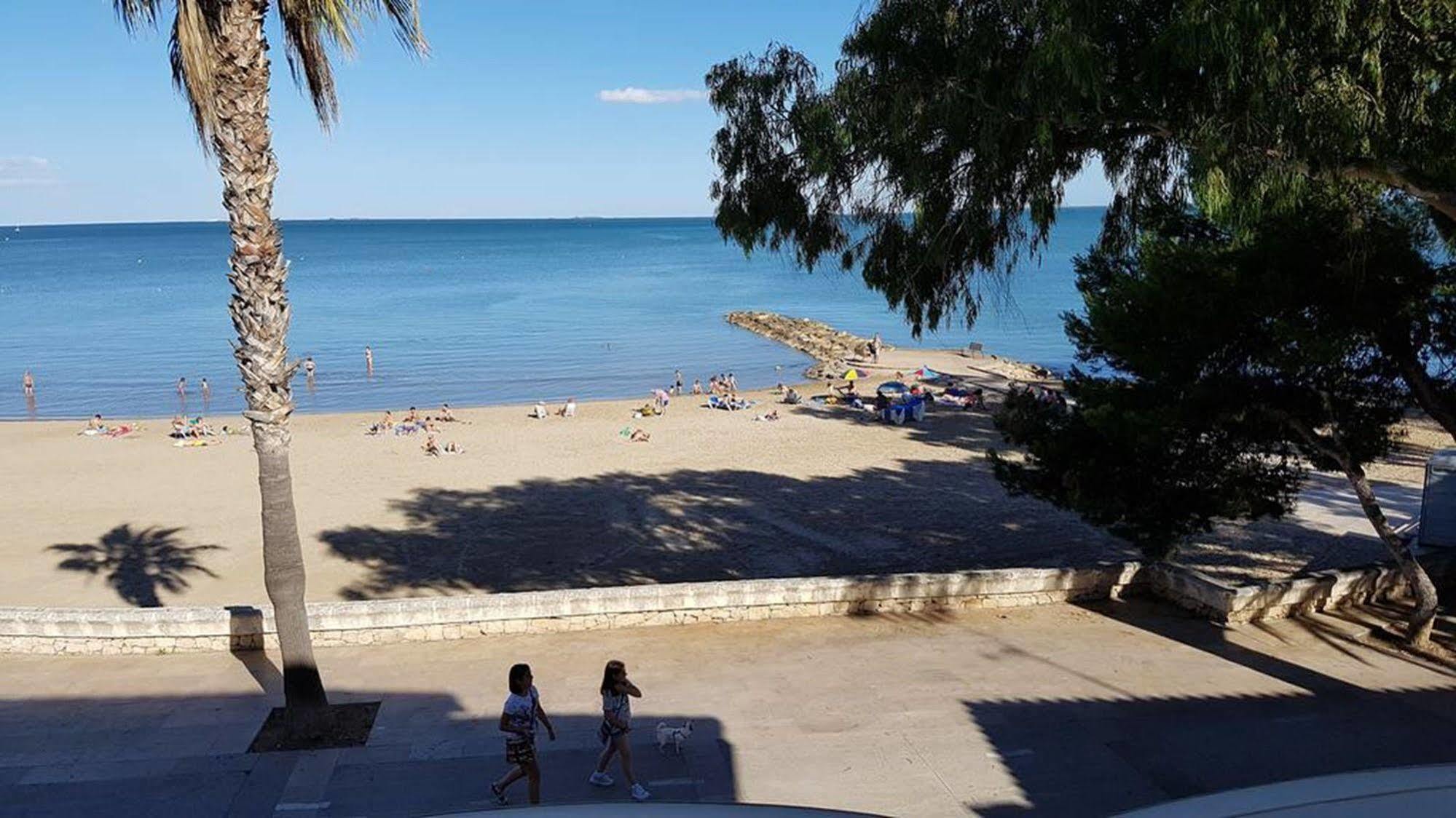 Hotel Del Port Sant Carles De La Rapita Ngoại thất bức ảnh