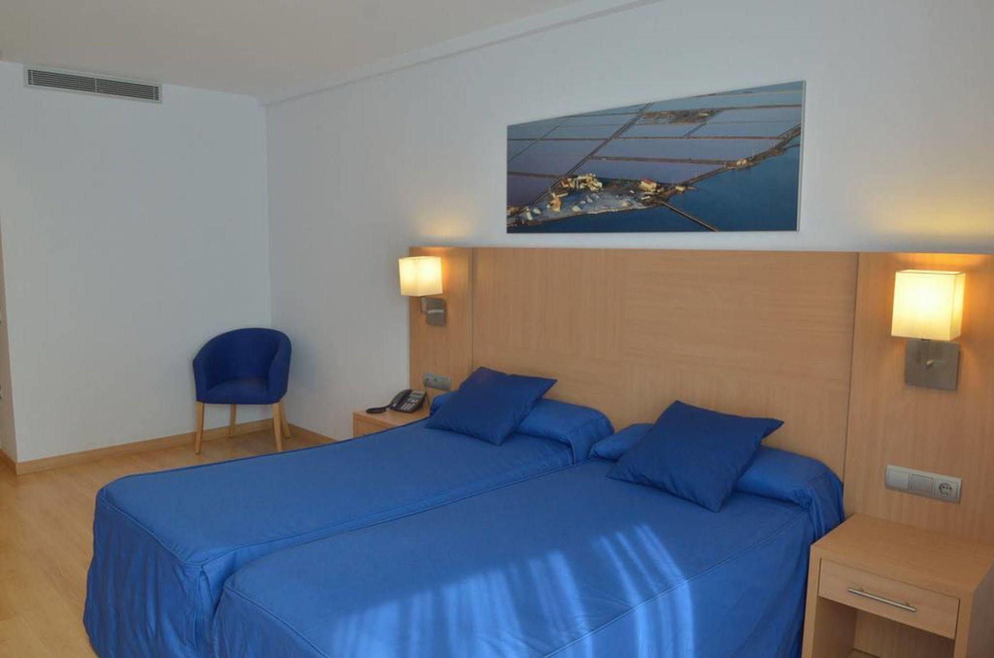 Hotel Del Port Sant Carles De La Rapita Ngoại thất bức ảnh