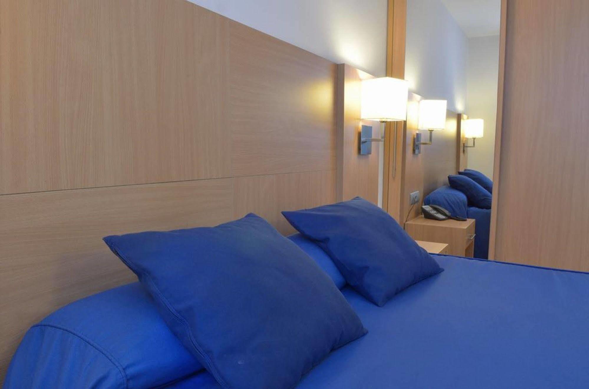 Hotel Del Port Sant Carles De La Rapita Ngoại thất bức ảnh